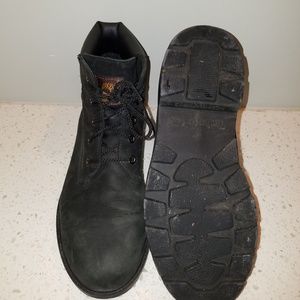 Boys boots